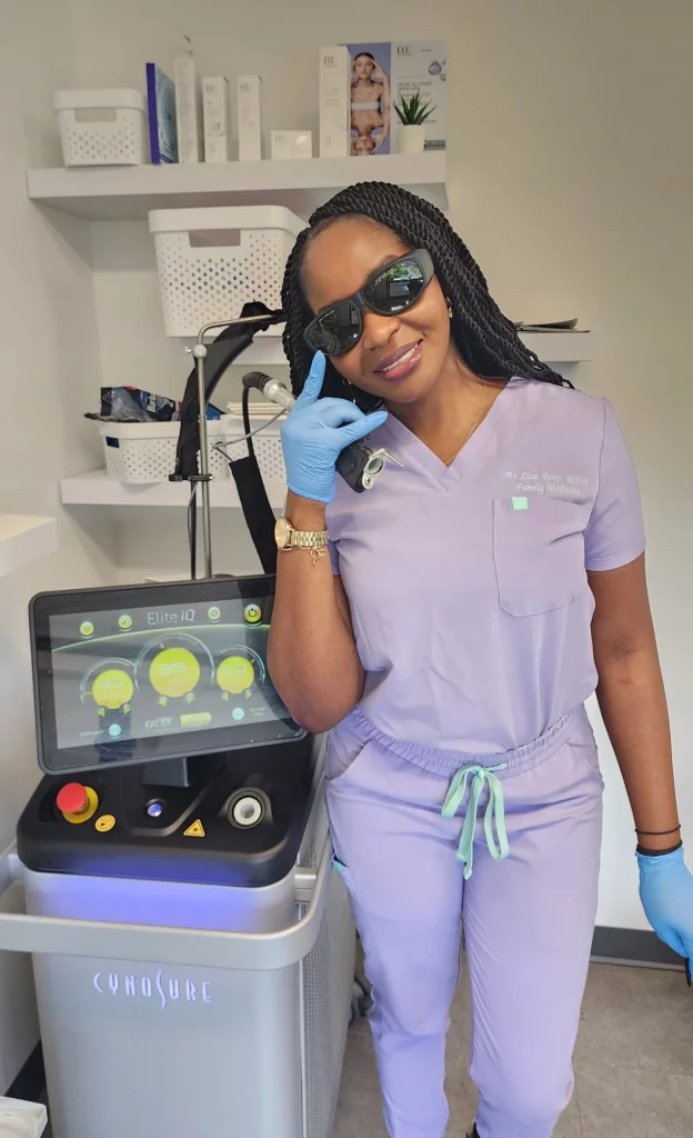 Dr Lian Peter with cynosure elite iq laser