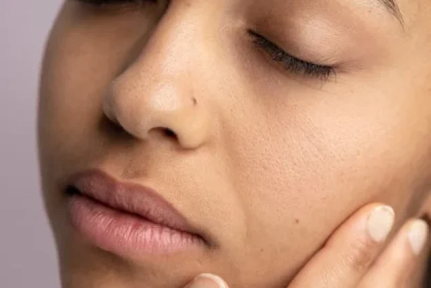 close-up-skin-pores-face-care-routine